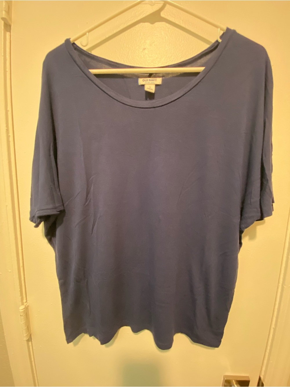 Old Navy Short Sleeve Scoop Neck Tee in Blue